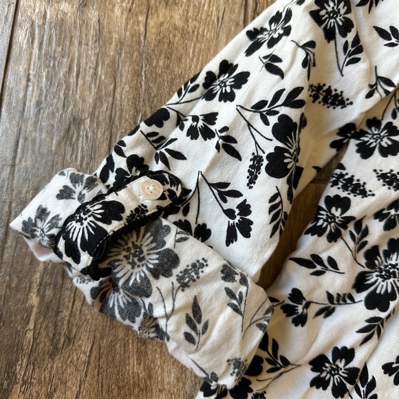 VICTORIA'S SECRET Women's Medium floral Black White PJs pajama set - Picture 5 of 6